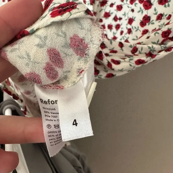 Reformation Vikki Rose Print Button Front Mini Dress in Size 4 - Picture 6 of 7